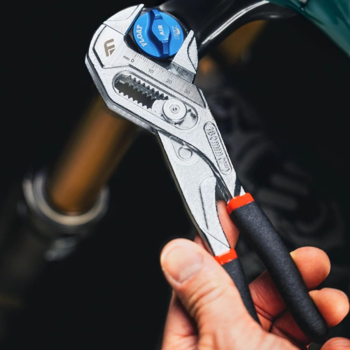 FEEDBACK SPORTS - ADJUSTABLE PLIERS WRENCH - Image 7