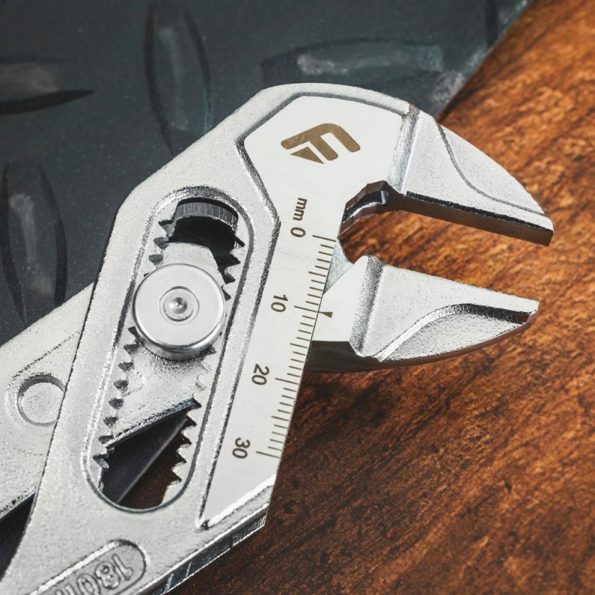 FEEDBACK SPORTS - ADJUSTABLE PLIERS WRENCH - Image 6