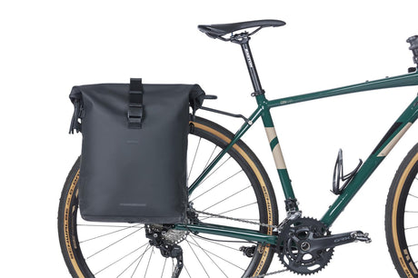 BS-18406 Basil SoHo bicycle shoulder bag MIK SIDE