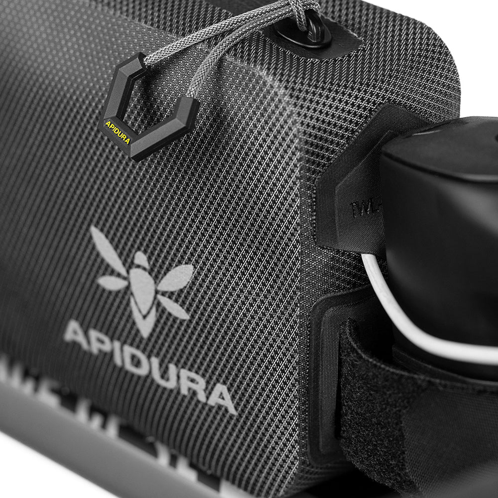 APIDURA - EXPEDITION TOP TUBE PACK - Image 11